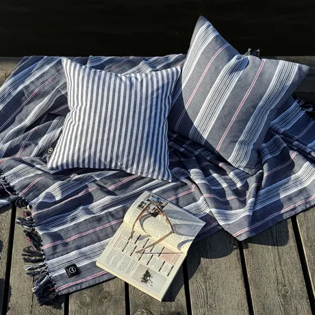 Recycelter Kissenbezug Elsa, Navy Blau/Hellgrau