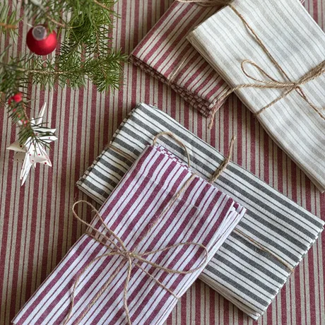 Recycelte Serviette Alf 2er-Pack, Dunkelrot/Weiß