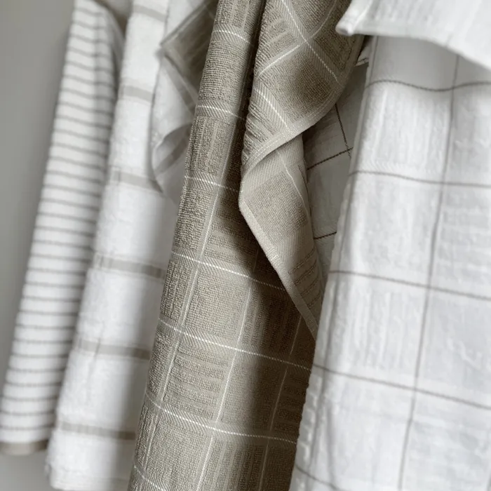 Handtuch Visby, 4. Wahl, Sand/Weiß