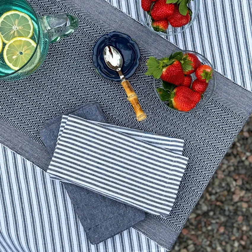 Recycelte Serviette 2er-Pack Elin, Navy Blau/Weiß