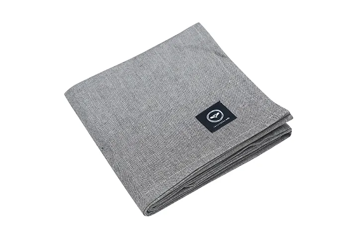 Recycelte abwischbare Tischdecke Hedvig, Hellbraun/Beige