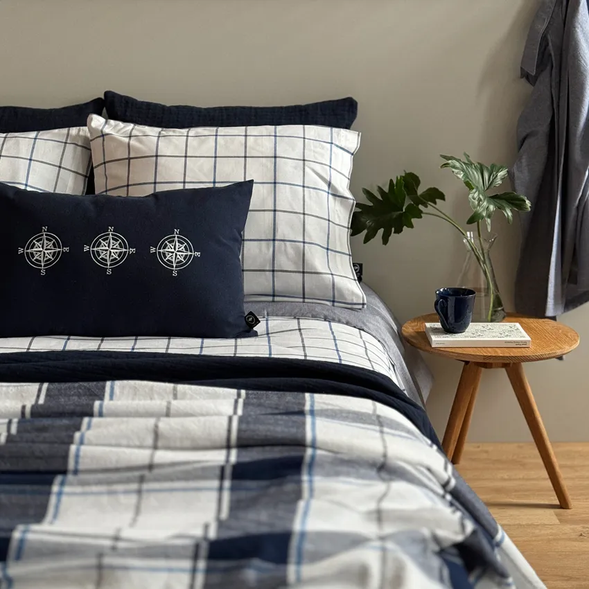 Recycelte Decke Julius, Navy Blau/Weiß