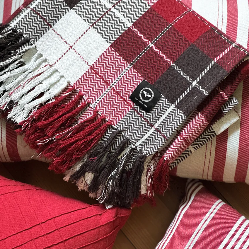 Recycled Blanket Adam, Dark Red/Brown/Ecru