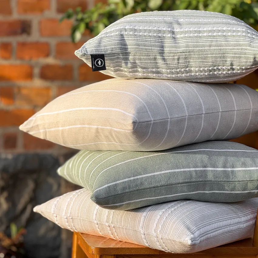 Recycled Cushion Cover Ebba, Green/White