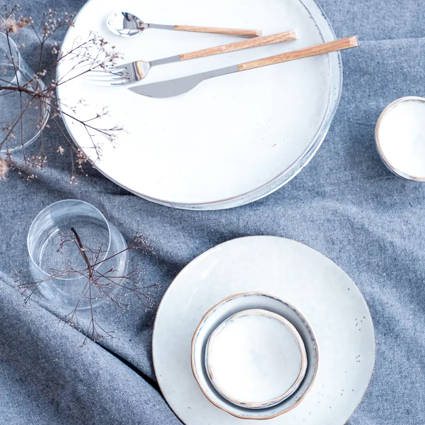 Recycled Wipeable Round Tablecloth Hedvig, Blue/White
