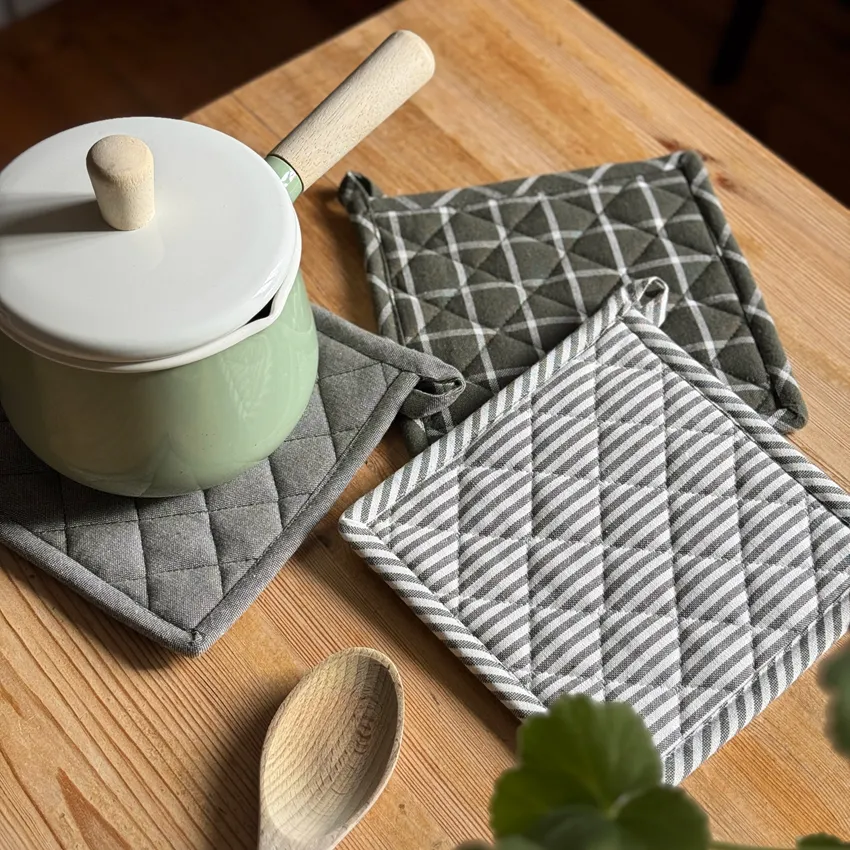 Recycled Pot Holder Recycling, 3-Assorted, Olive Green/Beige