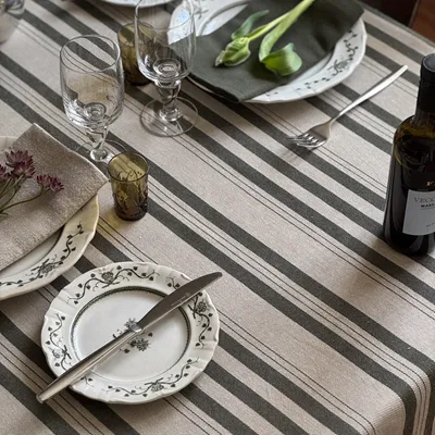 Recycled Tablecloth Isabell, Linen/Olive Green