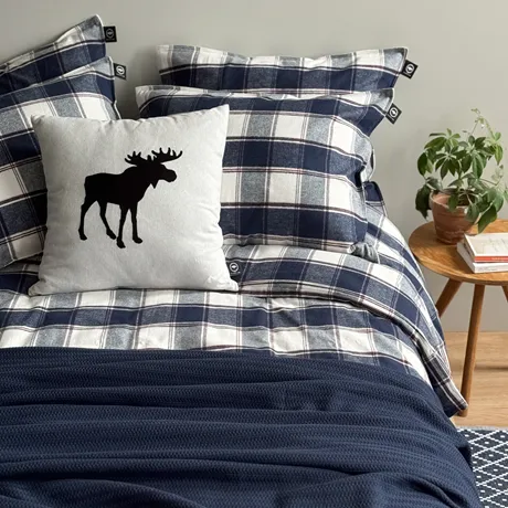 Recycled Pillowcase, Tärnaby, Navy Blue/Burgundy