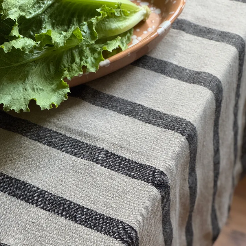 Tablecloth Leo, Linen with black stripes