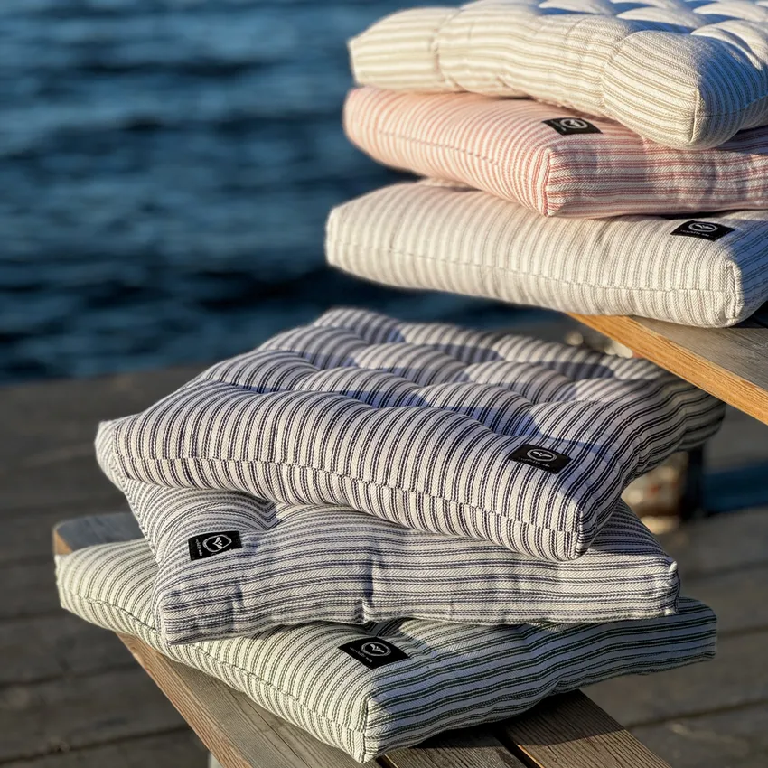 Recycled Chair Pad Lina, Navy Blue/White