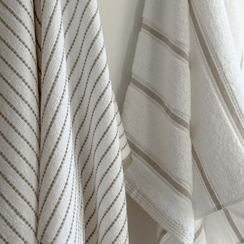 Bath towel Visby, 2-Assorted, Sand/White