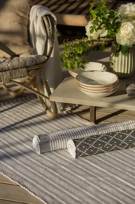 Recycled Rips Rug Ella, Dark Grey/White