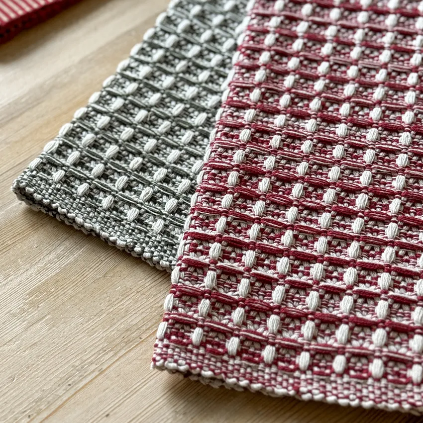 Recycled Table Runners Björn, Dark Red/Beige