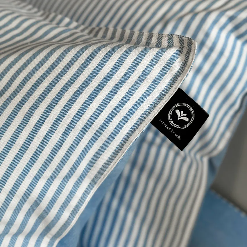 Recycled Pillowcases Elias, Light Blue/White
