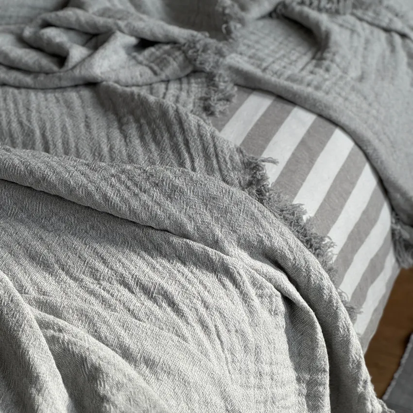 Recycled Bedspreads Clara, Light Grey/Beige