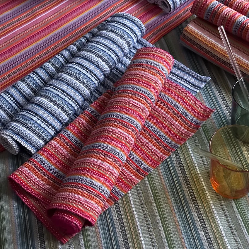 Recycled Table Runners Goa, Pink