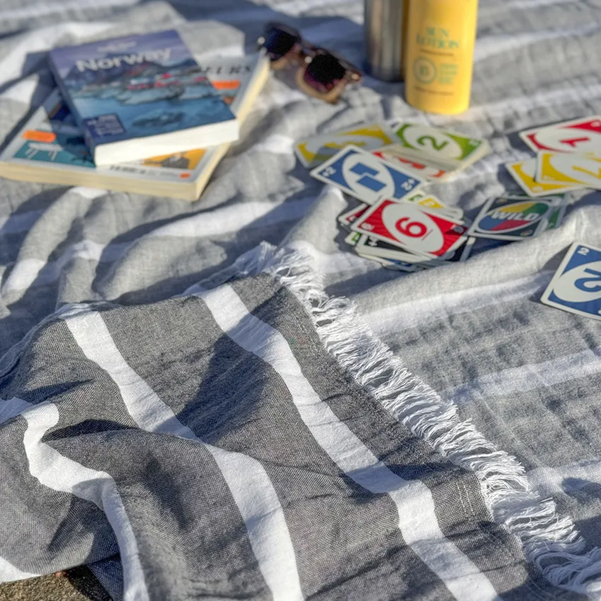 Recycled Throw Olivia, Light Grey