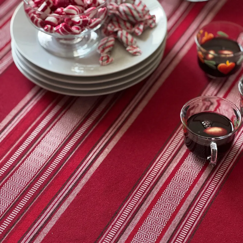 Recycled Tablecloth Boda, Dark Red/Beige