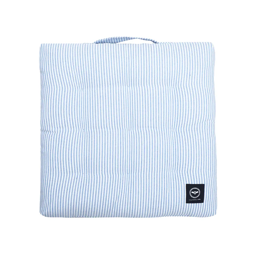 Recycled Pallet Cushion Bosse, Wipeable, Light Blue/White