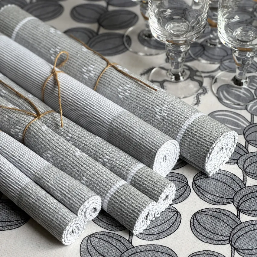 Recycled Table Runners Poppy, Light Grey/White