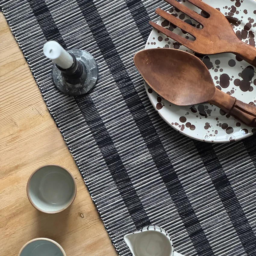 Recycled Table Runners Minna, Black/Linen