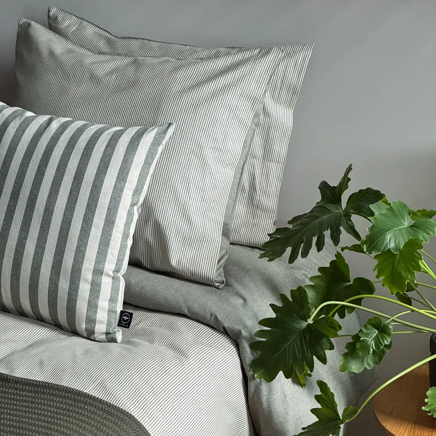 King-size Duvet Cover Sets 3-piece Runmarö, Olive Green/Linen