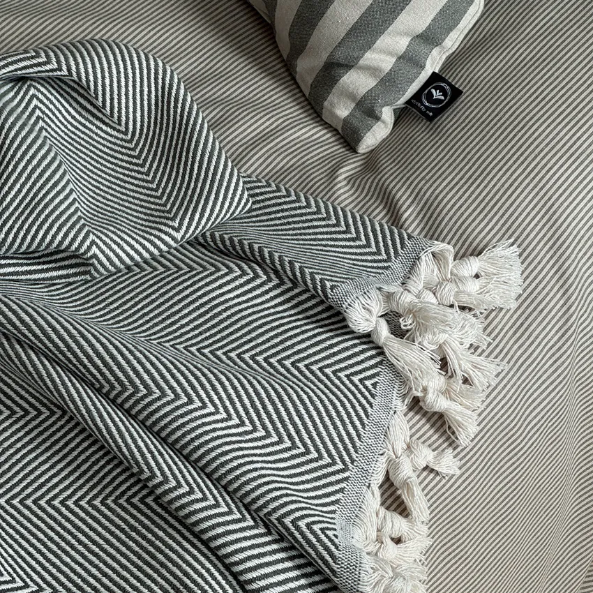 Throw Herning, Olive Green