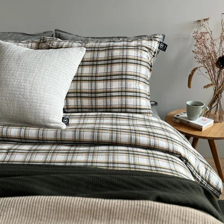 Recycled Duvet Cover Set 2-parts Björkliden, Olive Green/Beige
