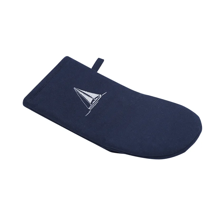 Recycled Oven Mitt Segelbåt