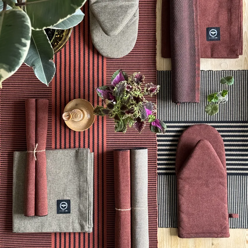 Recycled Table Runner Elin, Rust/Black