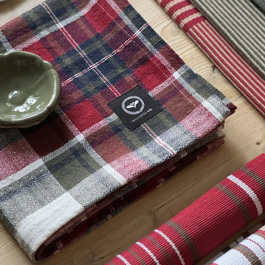 Recycled Tablecloth Hilda, Dark Red/Olive Green/Navy Blue