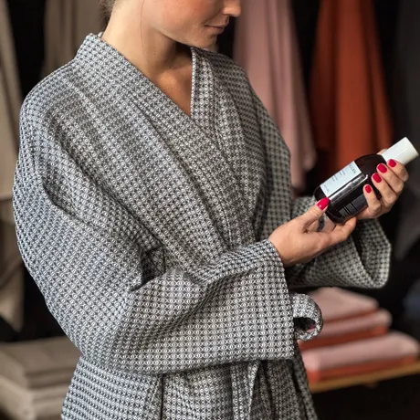 Albornoz Reciclado Wilma, Gris oscuro/Blanco