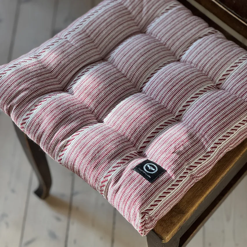 Coussin de chaise recyclé Britta, Rouge foncé/Beige