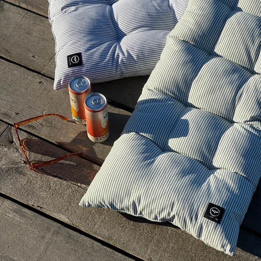 Coussin de banc recyclé Bosse, Nettoyable d’un coup d’éponge, Vert/Blanc