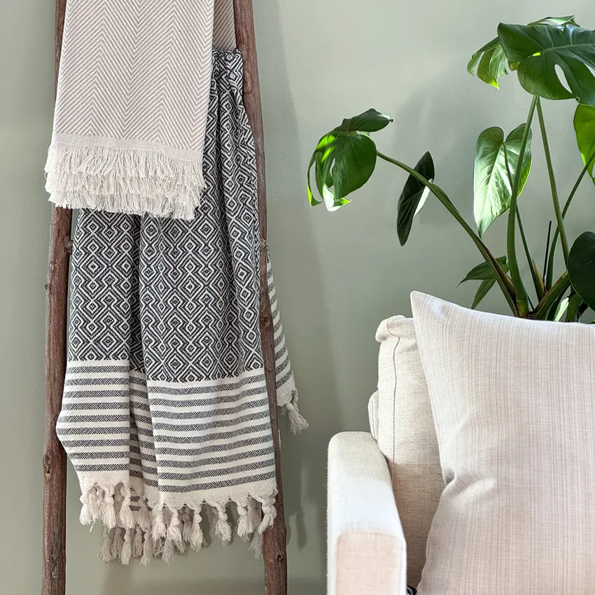 Plaid Diamond, Grigio scuro