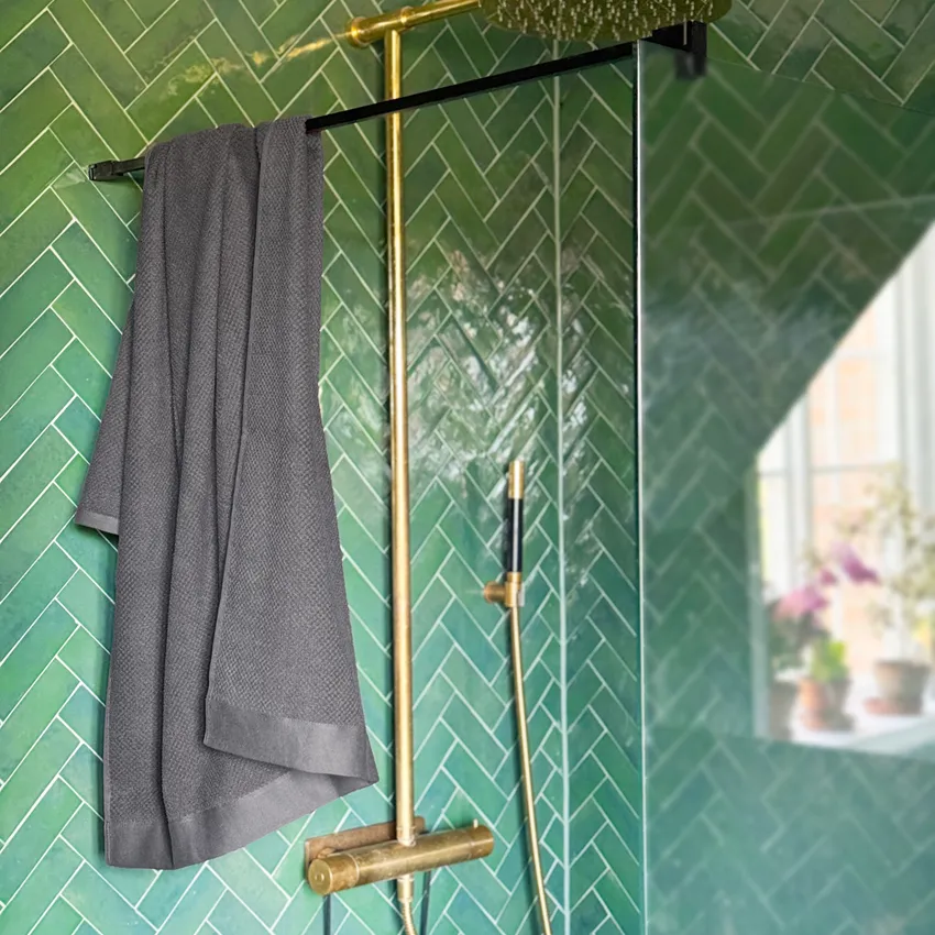 Handduk Saltö, Mörkgrå