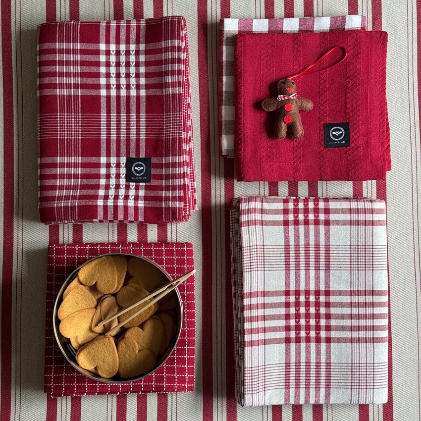 Återvunnen Duk Mimmi, Mörkröd/Beige