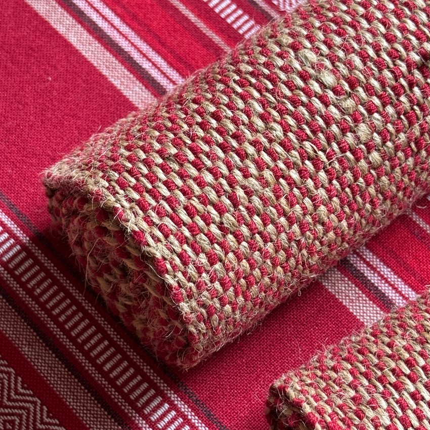 Löpare Julle, Mörkröd/Jute