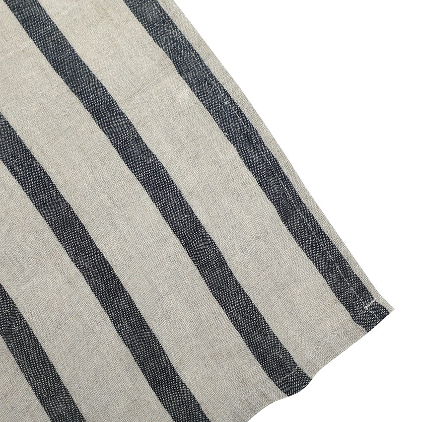 Duk Leo, Linne med svarta ränder