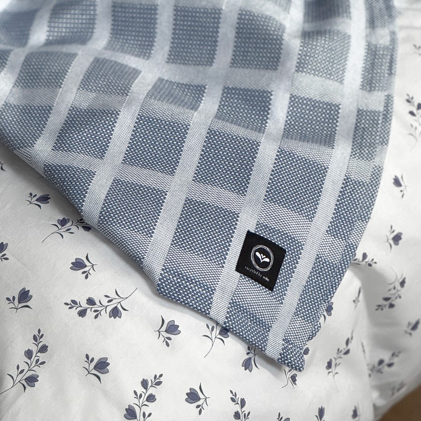 Återvunnet Överkast Bodil, Gråblå/Vit