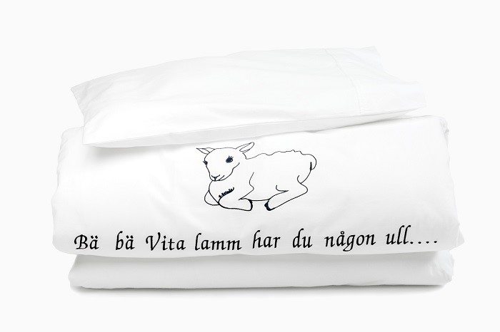Ekologiskt Barnpåslakanset 2-dels “Bä bä vita lamm”, Vit