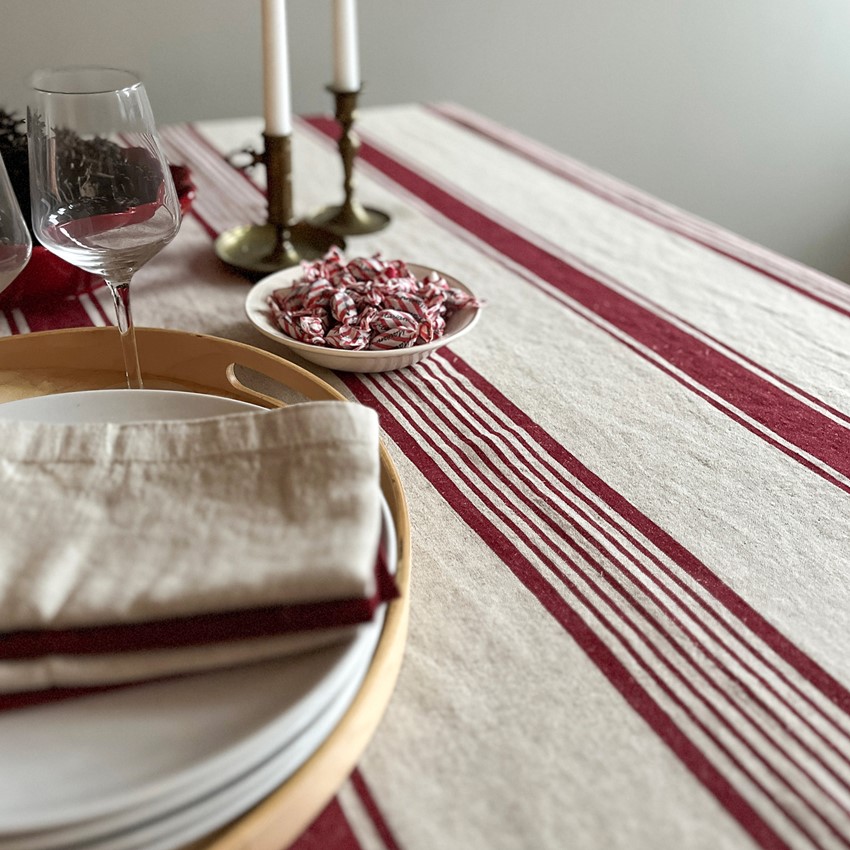 Duk Lukas, Röd/Linne